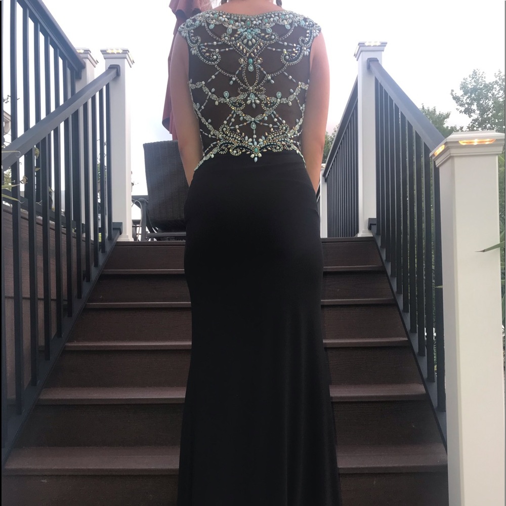 Prom dress - Picture 4 of 5